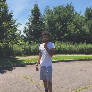 Meet your Posher, Adam